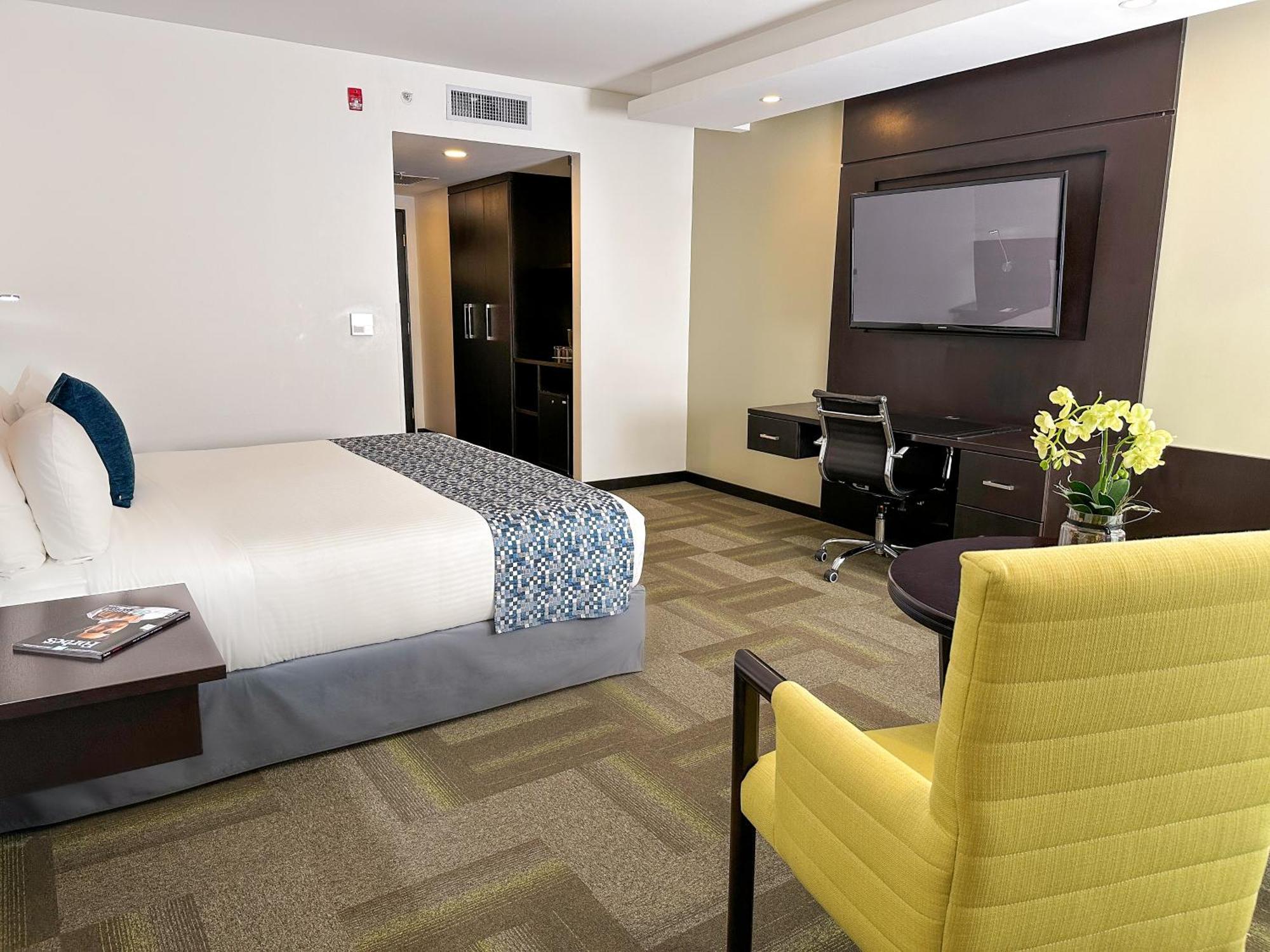 Wyndham Quito Airport Hotel Puembo Ngoại thất bức ảnh Suite