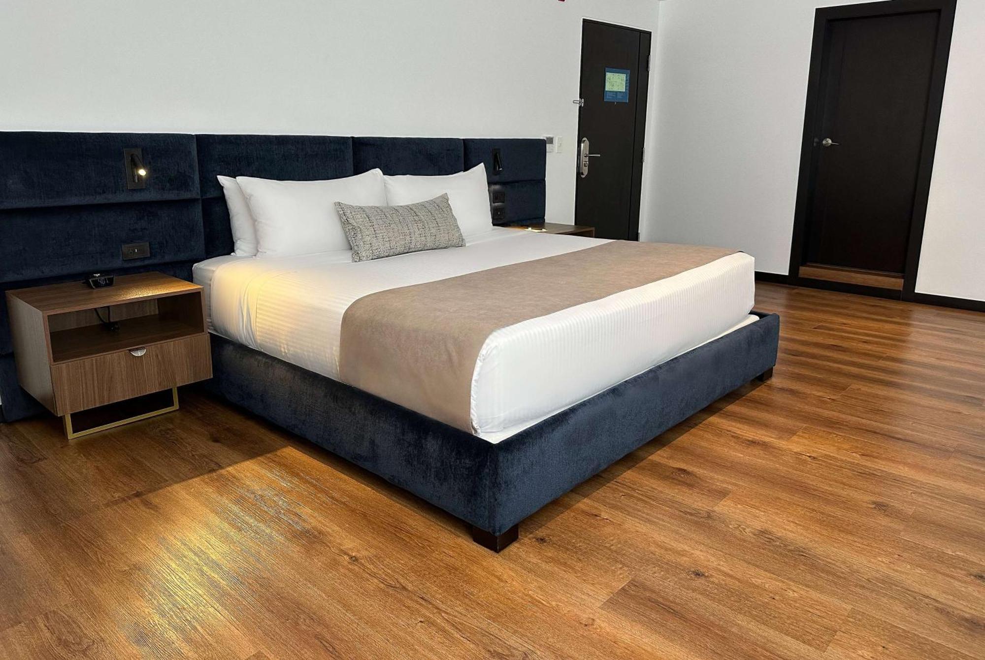 Wyndham Quito Airport Hotel Puembo Ngoại thất bức ảnh