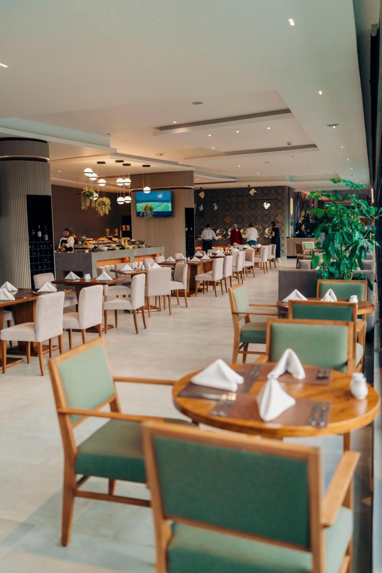 Wyndham Quito Airport Hotel Puembo Ngoại thất bức ảnh