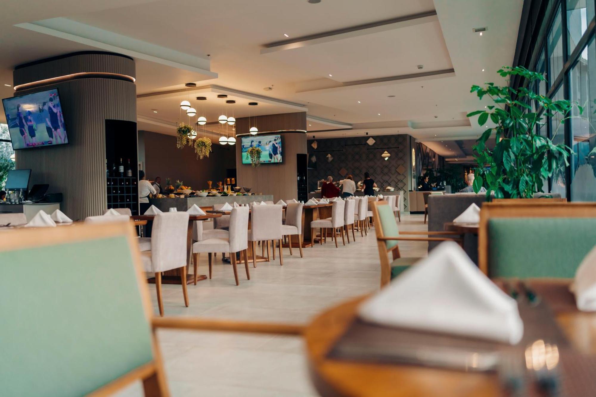 Wyndham Quito Airport Hotel Puembo Ngoại thất bức ảnh